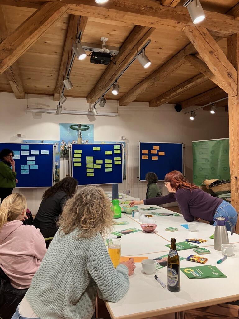 „Jetzt reden wir“: Frauen (-themen) sichtbar machen (in Etzelwang)